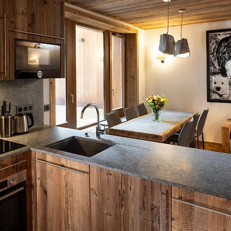 Hotel Mont-Blanc Val D'Isere Exterior photo