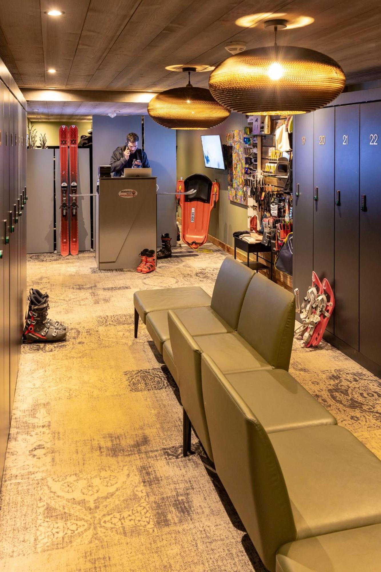 Mont-blanc Hotel 4*